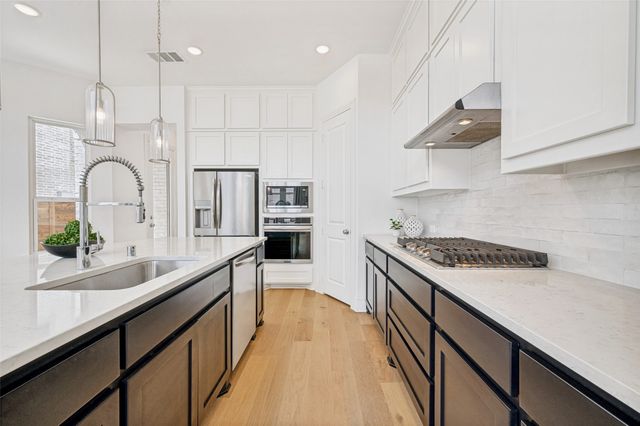 8117 Yellow Brick Pass, Mckinney, TX 75071