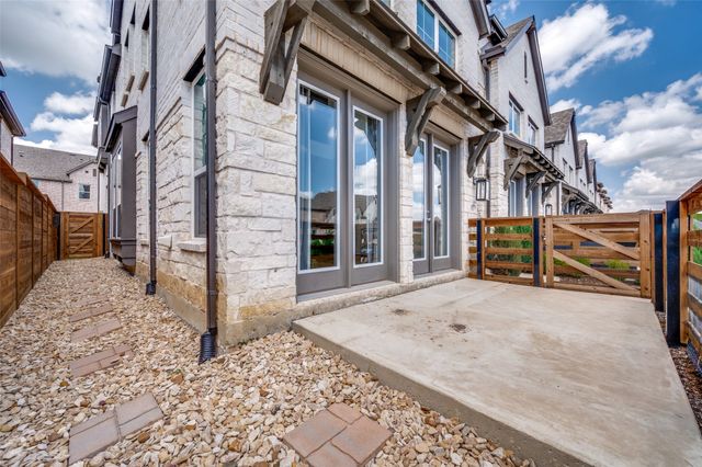 8117 Yellow Brick Pass, Mckinney, TX 75071