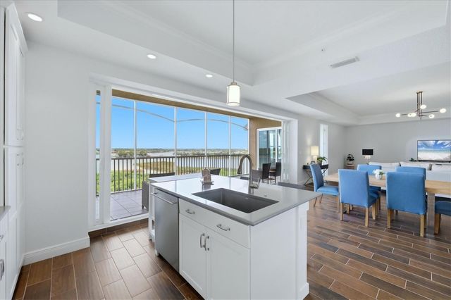 10510 BOARDWALK LOOP 602, Lakewood Ranch, FL 34202