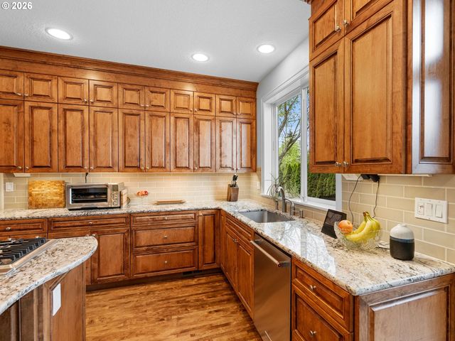 10645 Sw MEIER Dr, Tualatin, OR 97062