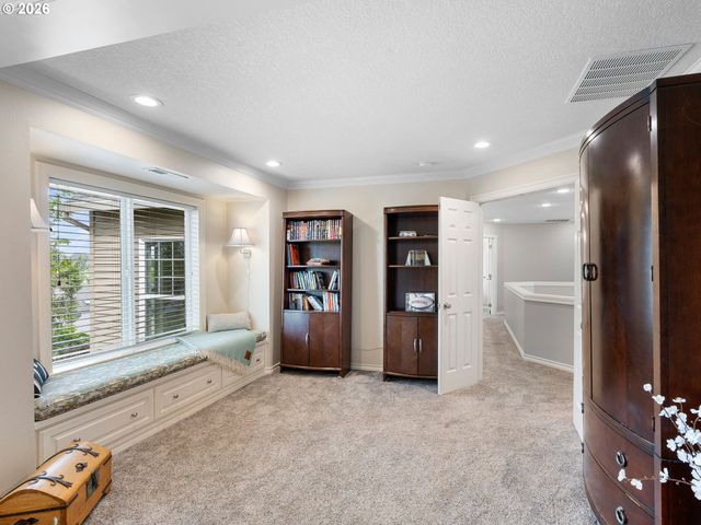 10645 Sw MEIER Dr, Tualatin, OR 97062