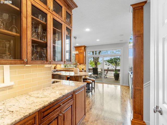 10645 Sw MEIER Dr, Tualatin, OR 97062