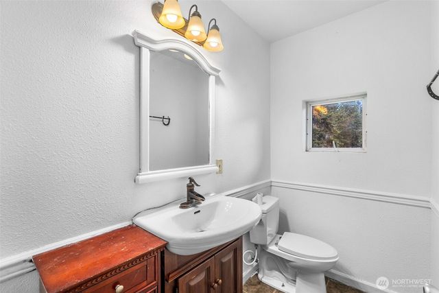 7716 304th Street E, Graham, WA 98338