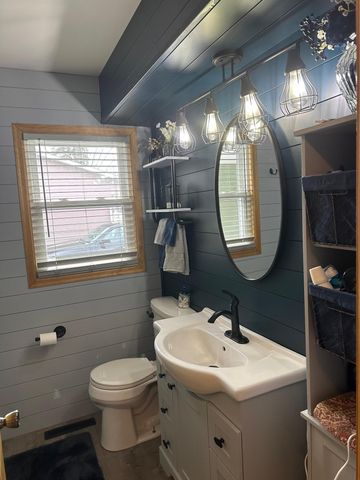 1302 10th Avenue NE, Brainerd, MN 56401