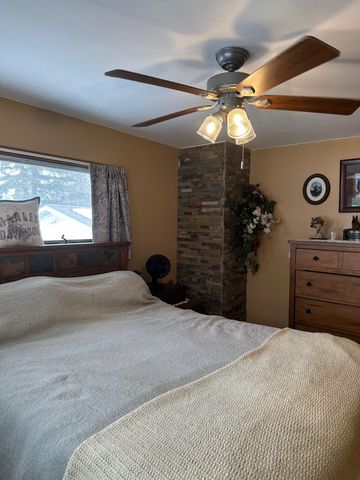 1302 10th Avenue NE, Brainerd, MN 56401