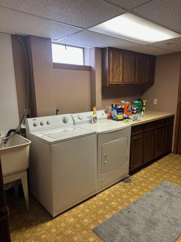 1302 10th Avenue NE, Brainerd, MN 56401