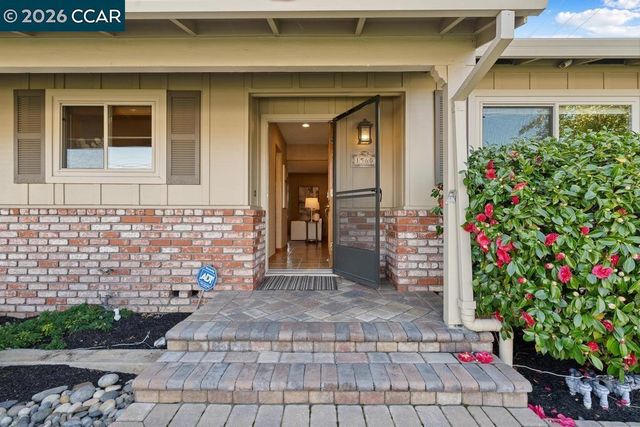 1560 1560 Ayers Rd, Concord, CA 94521