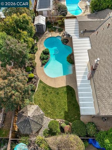 1560 1560 Ayers Rd, Concord, CA 94521