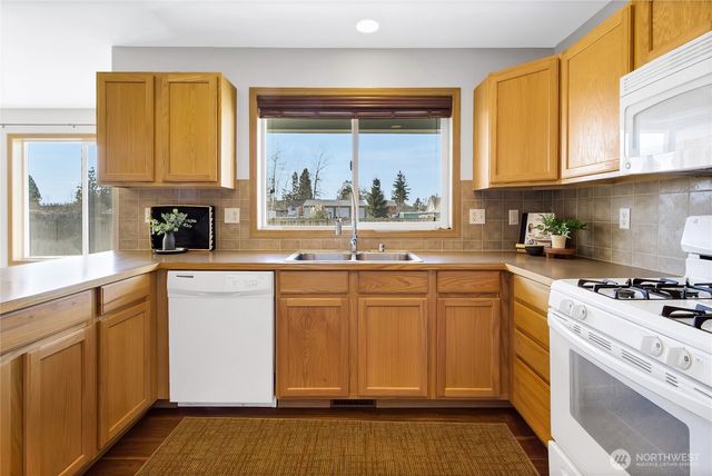 341 Franklin St, Buckley, WA 98321