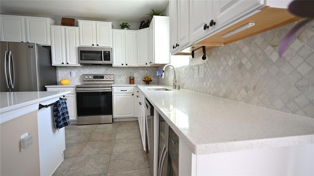 10509 CARLOWAY HILLS DRIVE, Wimauma, FL 33598