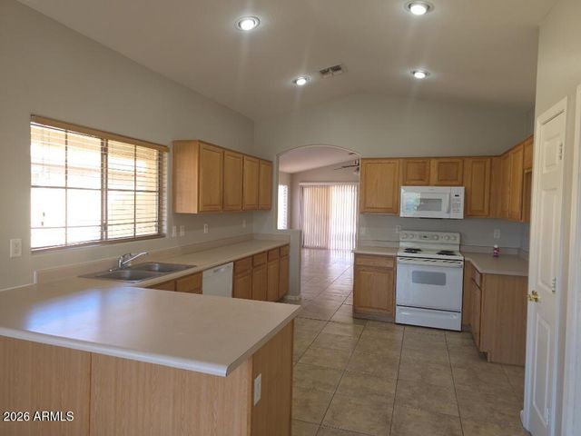 3334 E Woodside, Gilbert, AZ 85297