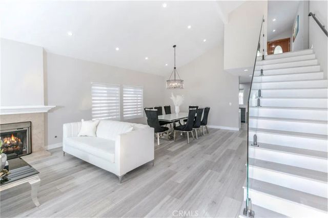 10670 Deering, Chatsworth, CA 91311