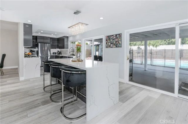 10670 Deering, Chatsworth, CA 91311