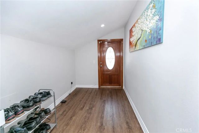 10670 Deering, Chatsworth, CA 91311