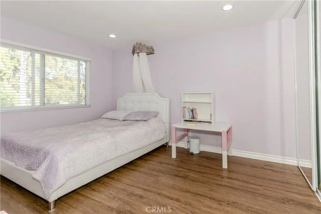 10670 Deering, Chatsworth, CA 91311