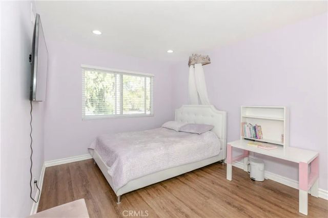 10670 Deering, Chatsworth, CA 91311