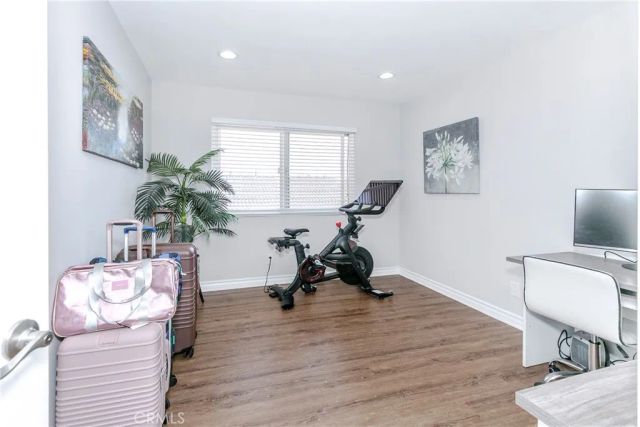 10670 Deering, Chatsworth, CA 91311