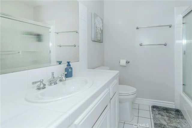 10670 Deering, Chatsworth, CA 91311