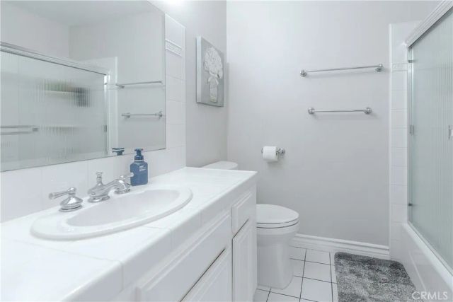 10670 Deering, Chatsworth, CA 91311