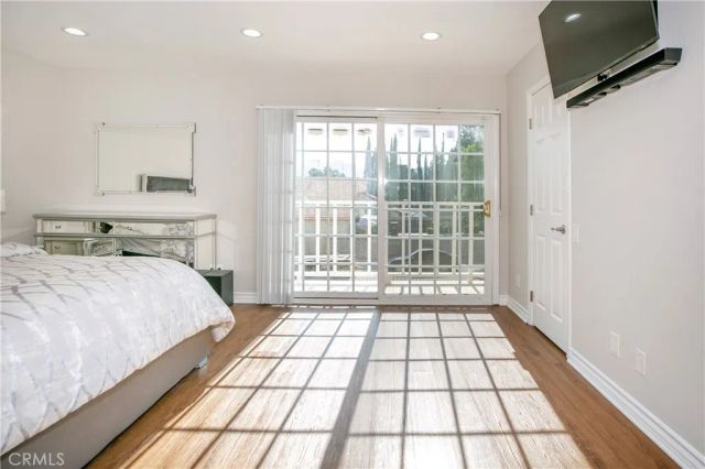 10670 Deering, Chatsworth, CA 91311