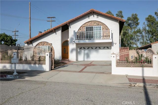 10670 Deering, Chatsworth, CA 91311
