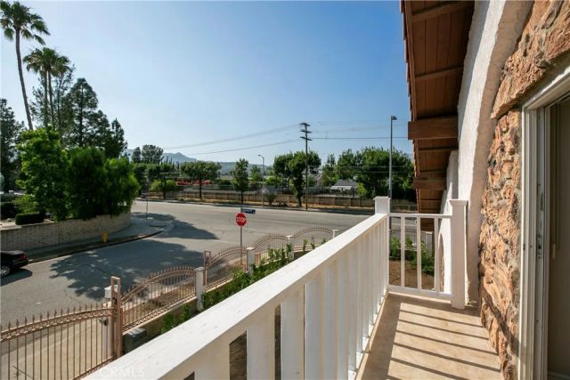 10670 Deering, Chatsworth, CA 91311