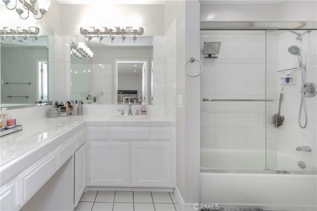 10670 Deering, Chatsworth, CA 91311