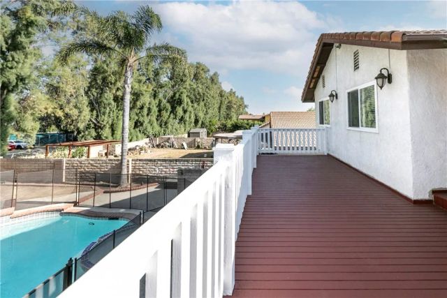 10670 Deering, Chatsworth, CA 91311