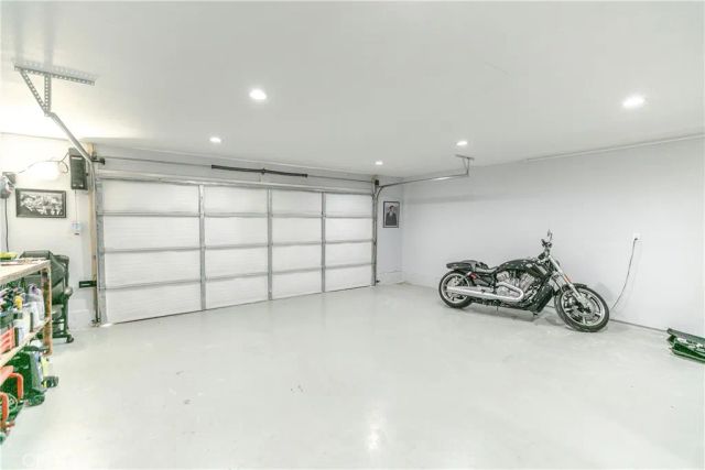 10670 Deering, Chatsworth, CA 91311