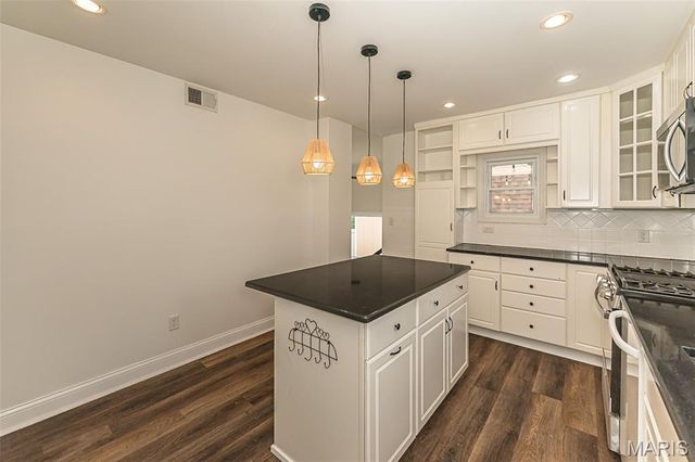 7324 Weil Avenue, Shrewsbury, MO 63119