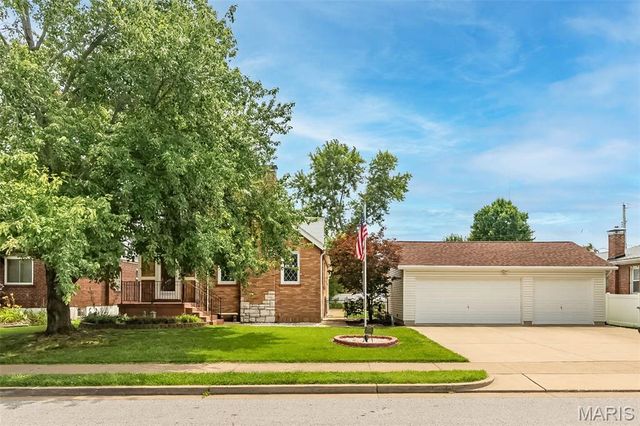 7324 Weil Avenue, Shrewsbury, MO 63119