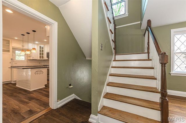 7324 Weil Avenue, Shrewsbury, MO 63119