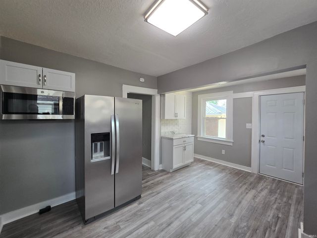 4010 S Harrison Street, Fort Wayne, IN 46807