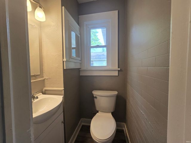 4010 S Harrison Street, Fort Wayne, IN 46807