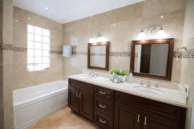 15542 SW 112th Dr, Miami, FL 33196