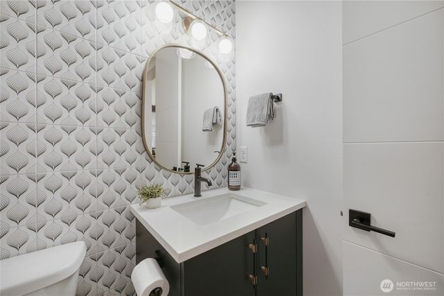 11821 SE 84th Street, Newcastle, WA 98056