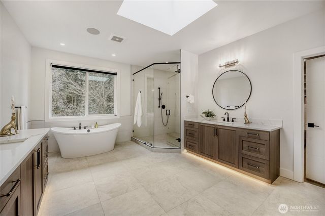 11821 SE 84th Street, Newcastle, WA 98056