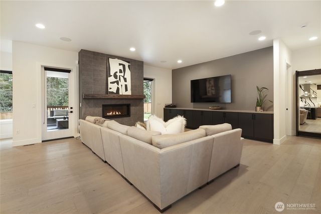 11821 SE 84th Street, Newcastle, WA 98056