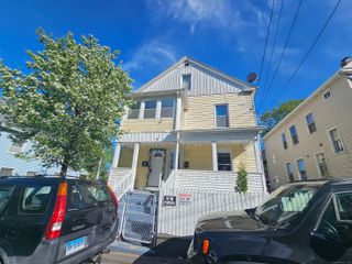 4 Tinker Court, New London, CT 06320