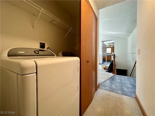 2010 Powder Mill Run, Youngstown, OH 44505