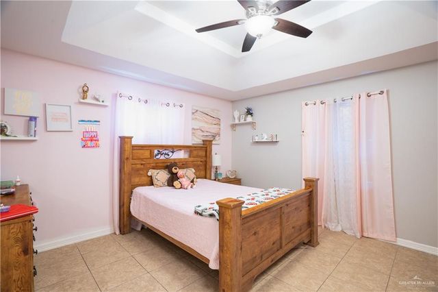 10002 Viznaga Drive, Edinburg, TX 78542