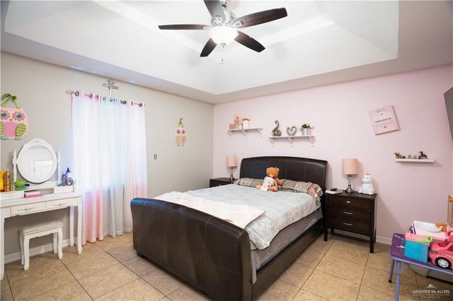 10002 Viznaga Drive, Edinburg, TX 78542