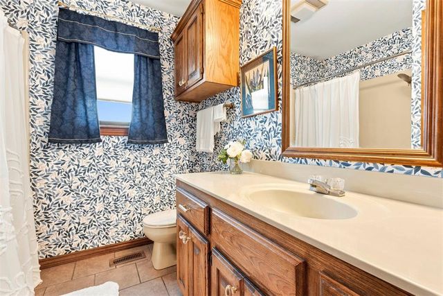1316 Windsor Place, Shawnee, OK 74804