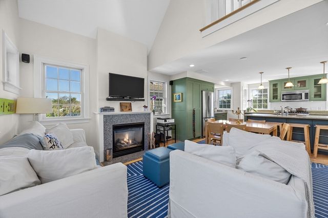 21 Bradford Street Ext 8, Provincetown, MA 02657