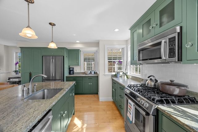 21 Bradford Street Ext 8, Provincetown, MA 02657