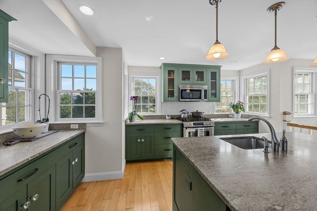 21 Bradford Street Ext 8, Provincetown, MA 02657