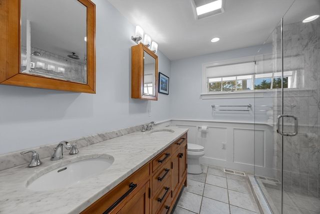 21 Bradford Street Ext 8, Provincetown, MA 02657