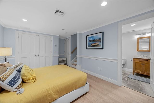 21 Bradford Street Ext 8, Provincetown, MA 02657