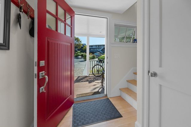 21 Bradford Street Ext 8, Provincetown, MA 02657