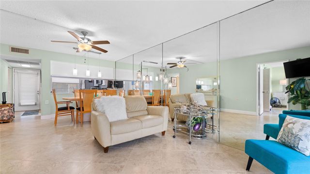 2710 Nassau Bend B1, Coconut Creek, FL 33066